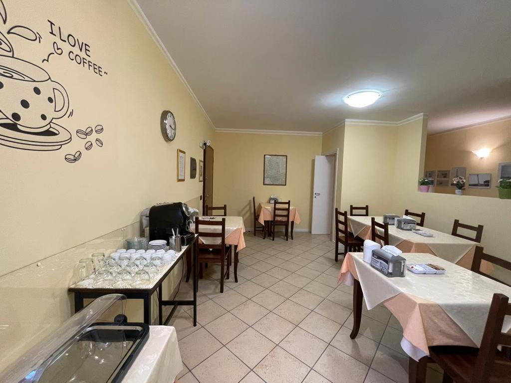 Bed and Breakfast Il Casale Della Fornace Бастия-Умбра Экстерьер фото