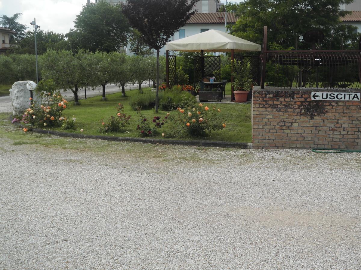 Bed and Breakfast Il Casale Della Fornace Бастия-Умбра Экстерьер фото